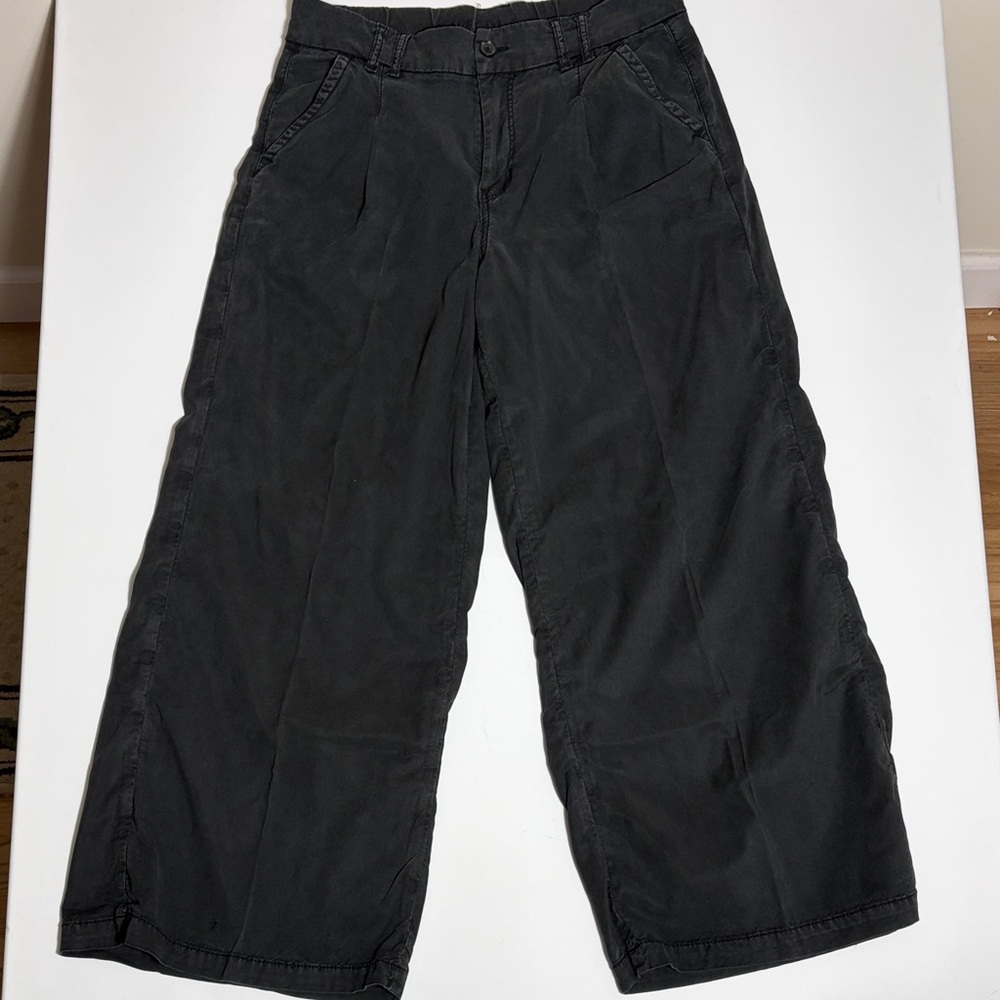 American Eagle Stretch Wide Leg Cropped Pants Gray Size 8